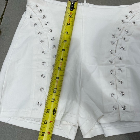 NWT High-Rise Shorts - Picture 6 of 6